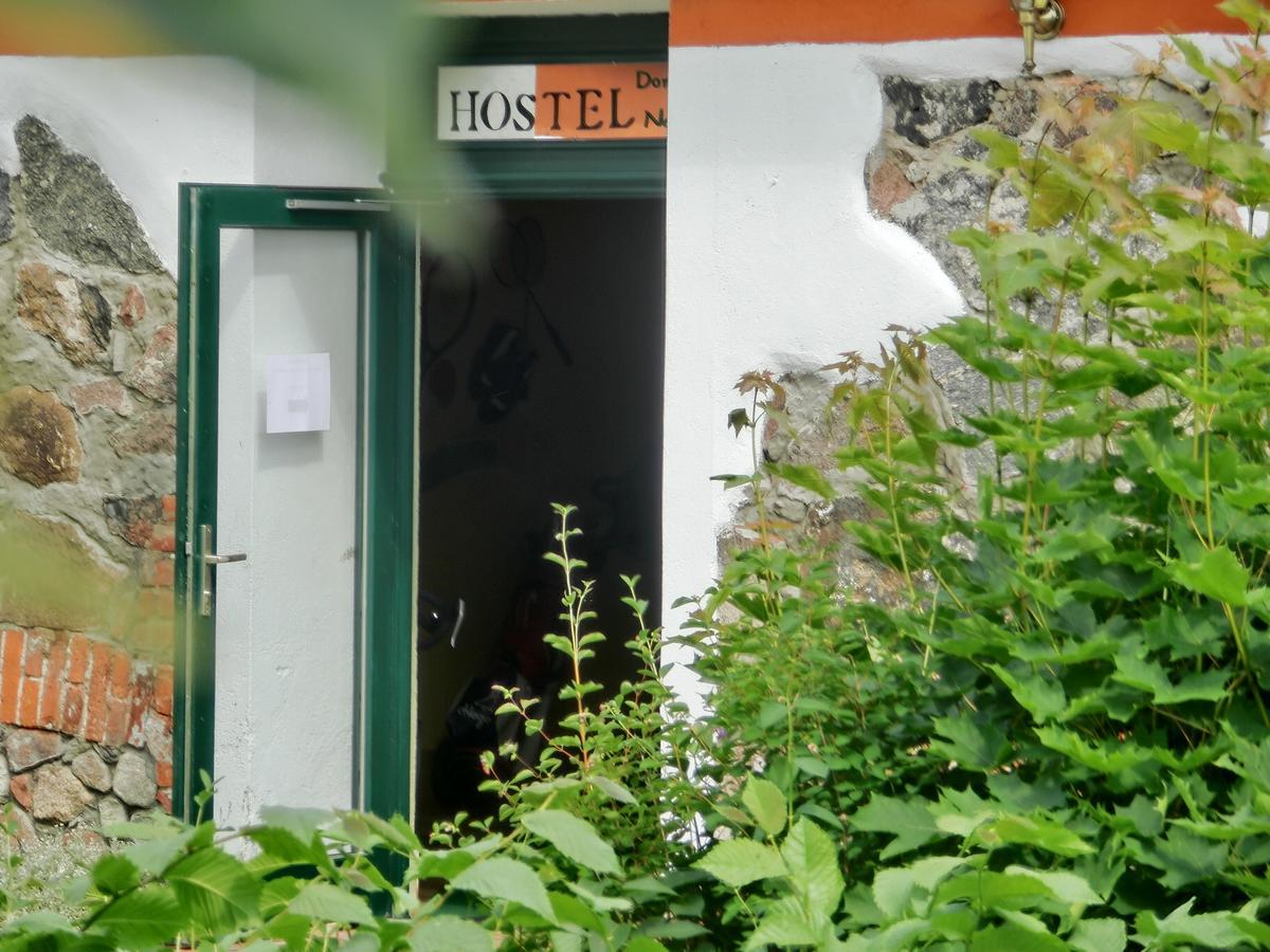 Domane Neu Gaarz Hostel Exteriör bild